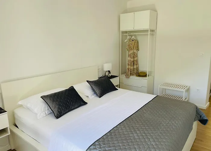 Tajnikov * Hvar Town